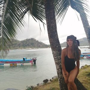 Meet your Posher, Gabriela victoria